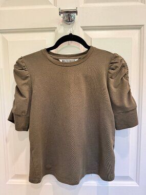 Walter Baker Women’s Puff Sleeve Top Shirt Army Green